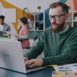 Зарубежные фриланс-платформы: как выбрать и начать сотрудничество с иностранными исполнителями unsplash_1097.jpg