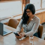 Как выбрать лучший магазин услуг фриланс: сравнение платформ и почему XDBay выигрывает у конкурентов unsplash_1122.jpg