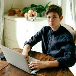 Как работать на английском языке в фрилансе: выбор платформы и заказов unsplash_1358.jpg