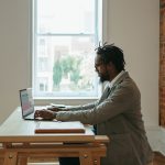 Как выбрать лучшую фриланс-биржу для заказа логотипов unsplash_24.jpg