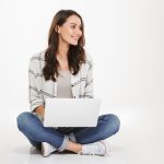 Как выбрать фрилансера-переводчика: пошадовый гид для бизнеса unsplash_808.jpg